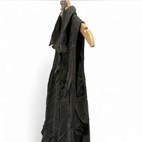 Banana Republic Utility Romper, Safari Green, Military Chic Minimalist Neutral - Picture 7 of 8